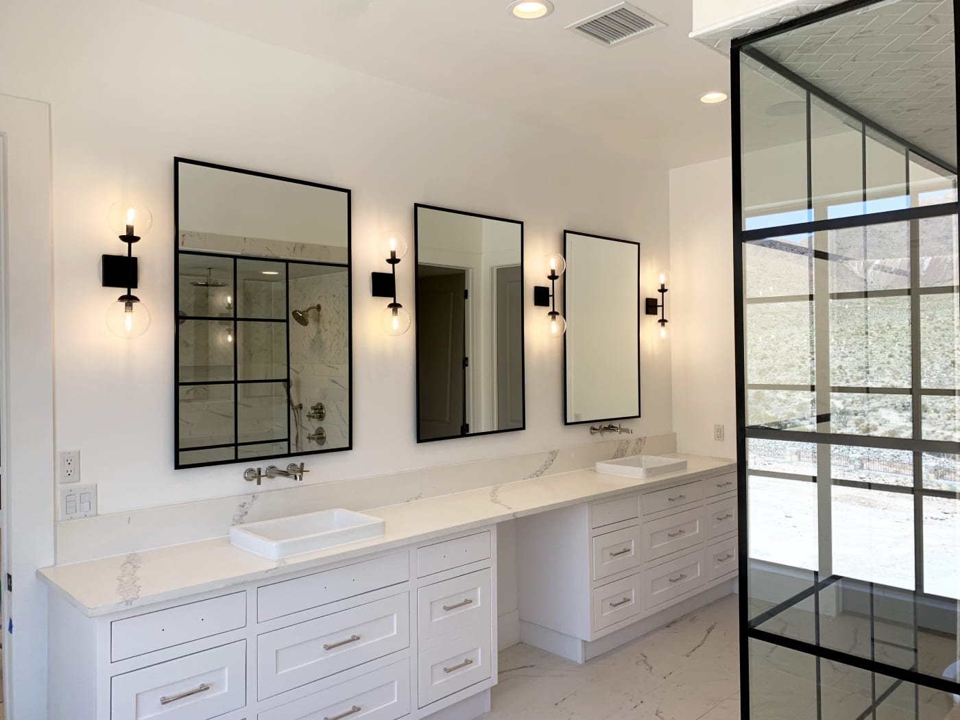 How to Maintain Glass and Mirrors for Long-Lasting Shine | Dubai Guide