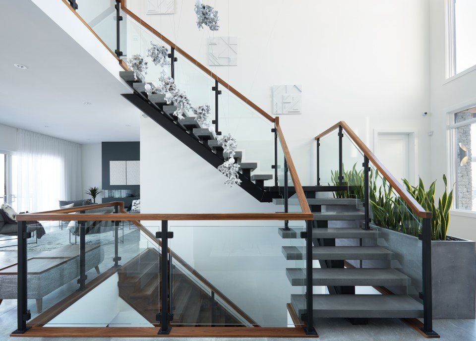 Glass balustrades and railings installation in Dubai UAE